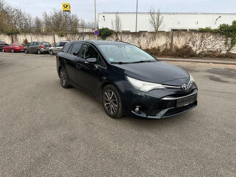 Blau Gebraucht 2016 Toyota Avensis Edition-S Kombi | 13.399 € (Fairer Preis) - Bild 1/4