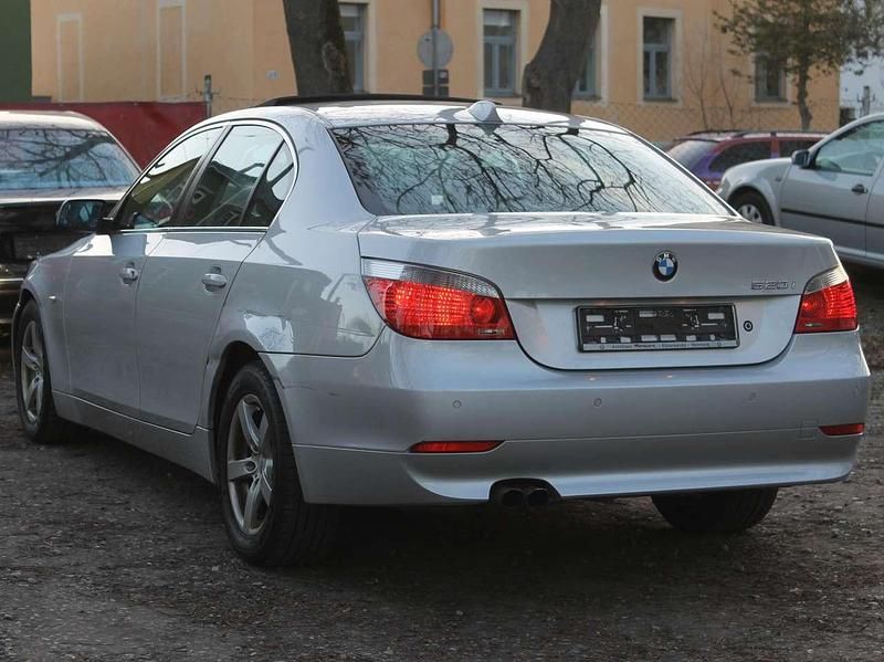 Gebraucht BMW 520 170 PS (125 kW) 2005 Silber Limousine