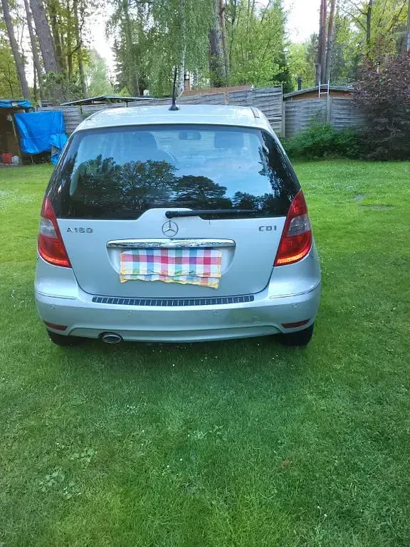 Gebraucht Mercedes A180 Avantgarde 109 PS (80 kW) 2009 Silber Van / Kleinbus