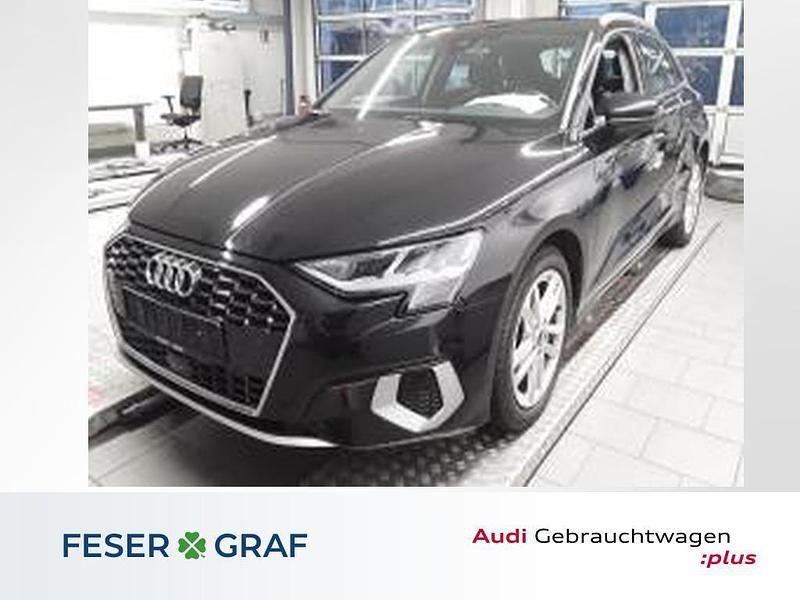 Mythosschwarz metallic Gebraucht 2021 Audi A3 Ambiente Limousine | 23.780 € (Fairer Preis) - Bild 1/4
