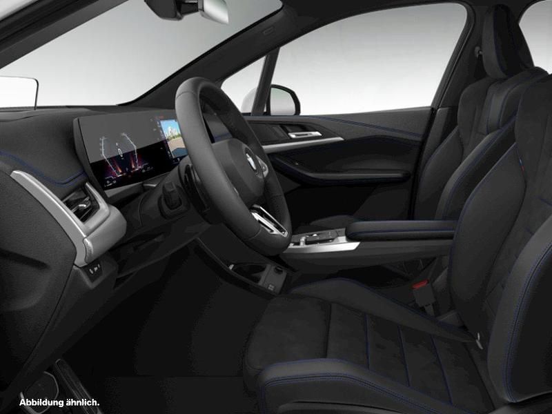 Gebraucht BMW 220 Active Tourer M Sport 150 PS (110 kW) 2025 Weiß Van / Kleinbus