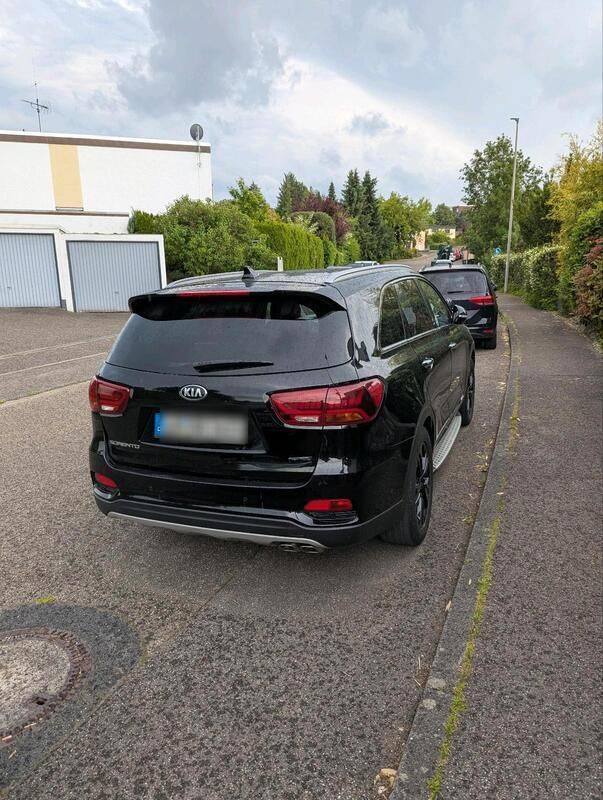 Schwarz Gebraucht 2019 Kia Sorento SUV | 25.700 € (Guter Preis) - Bild 1/4