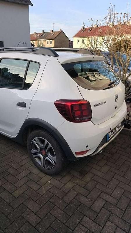 Gebraucht Dacia Sandero Prestige 90 PS (66 kW) 2020 Weiß Limousine