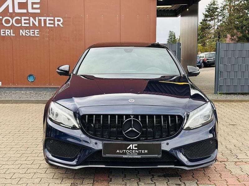 Gebraucht Mercedes C220 AMG line 170 PS (125 kW) 2018 Cavansitblau met. Limousine