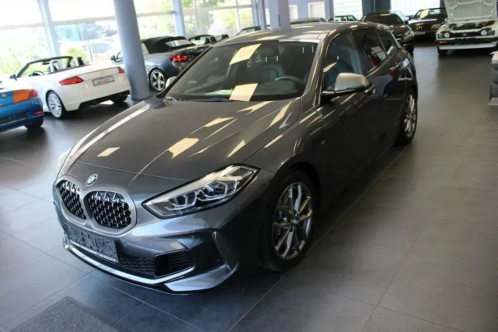 Gebraucht BMW M135 Sport Line 306 PS (225 kW) 2021 Minerlgrau metallic Kleinwagen
