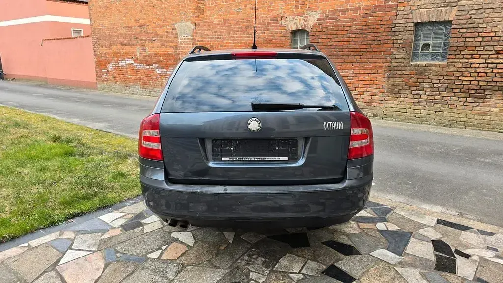 Gebraucht Skoda Octavia Elegance 160 PS (117 kW) 2008 Grau Limousine