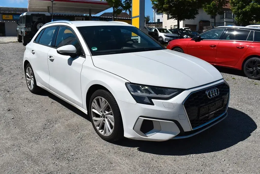 Gebraucht Audi A3 Advanced Plus 204 PS (150 kW) 2020 Gletscherweiss (metallic) Limousine