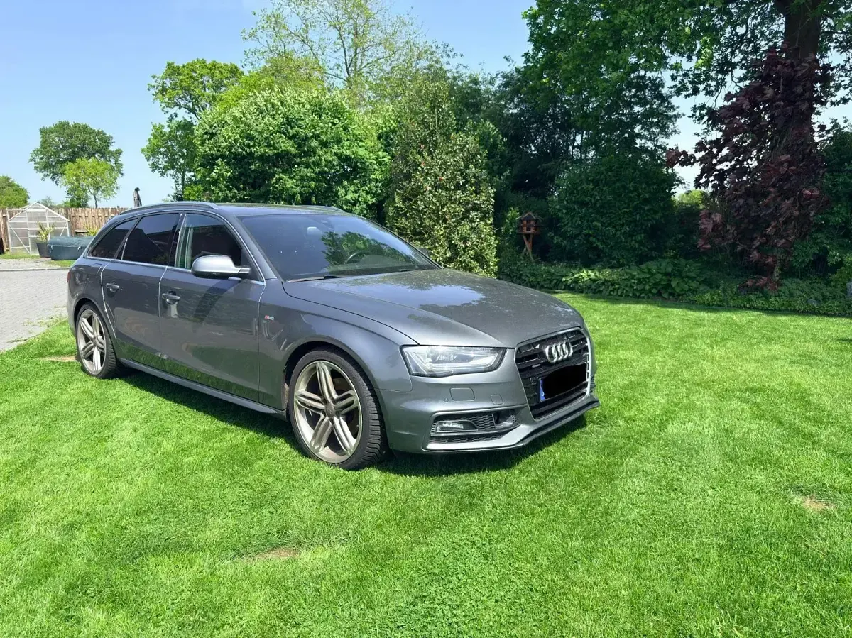 Gebraucht Audi A4 S-Line 190 PS (139 kW) 2015 Grau Kombi