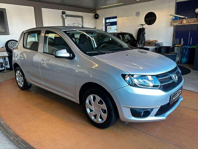 Gebraucht Dacia Sandero Lauréate 90 PS (66 kW) 2016 Silber Limousine