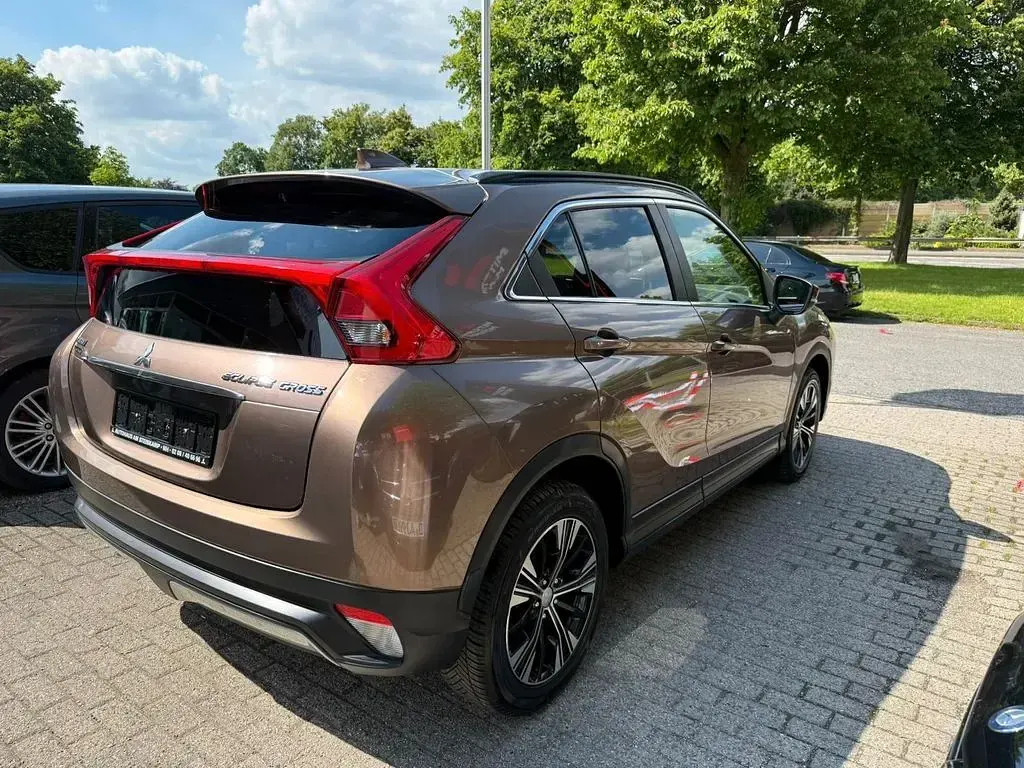 Gebraucht Mitsubishi Eclipse Cross Diamant Edition 163 PS (119 kW) 2019 Braun SUV