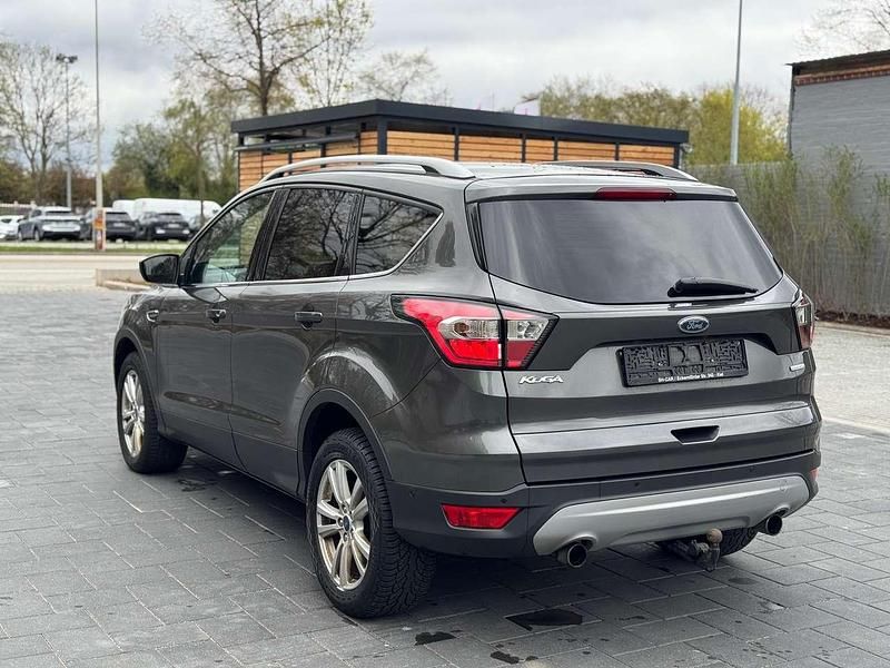 Gebraucht Ford Kuga Business Edition 150 PS (110 kW) 2017 Magneticgrau (metallic) SUV