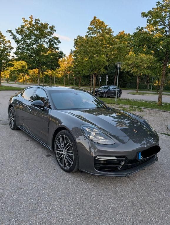 Grau Gebraucht 2017 Porsche Panamera 4S Limousine | 60.500 € (Superpreis) - Bild 1/4