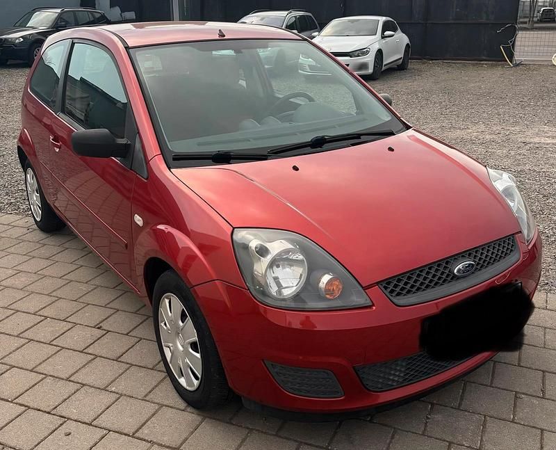 Gebraucht Ford Fiesta 60 PS (44 kW) 2008 Rot Kleinwagen