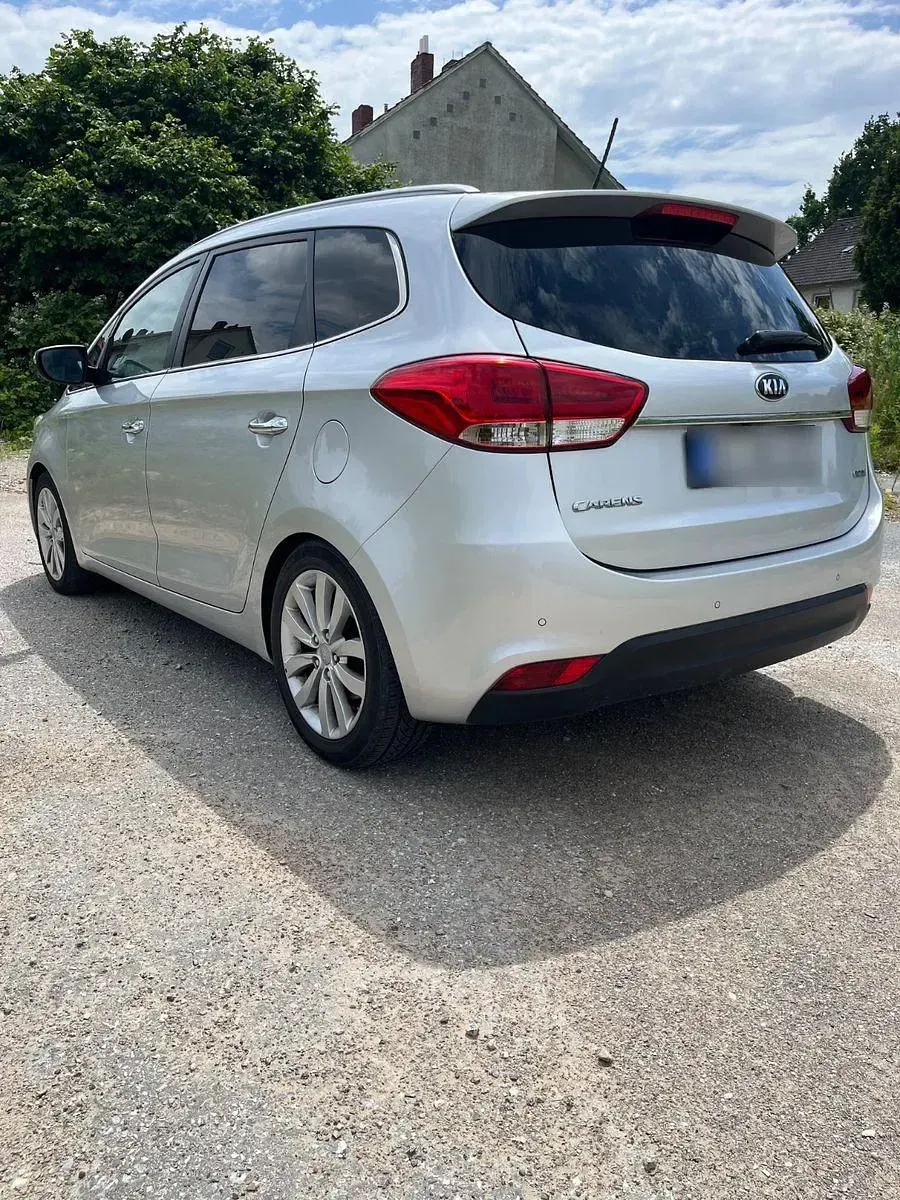 Gebraucht Kia Carens Spirit 136 PS (100 kW) 2013 Grau Van / Kleinbus