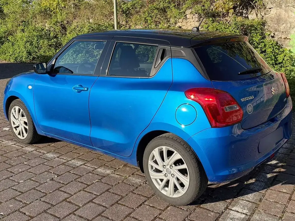 Gebraucht Suzuki Swift Comfort 83 PS (61 kW) 2023 Blau Kleinwagen