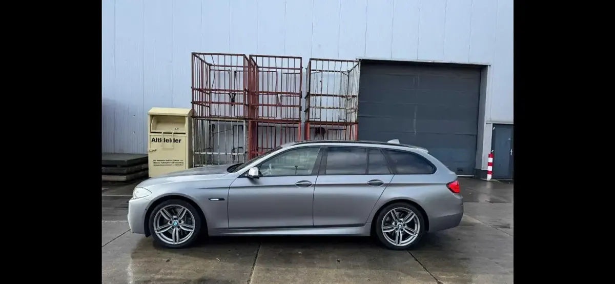 Gebraucht BMW 550 381 PS (280 kW) 2013 Grau Kombi