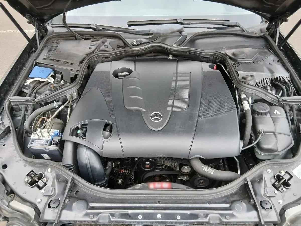 Gebraucht Mercedes E220 170 PS (125 kW) 2006 Schwarz Kombi