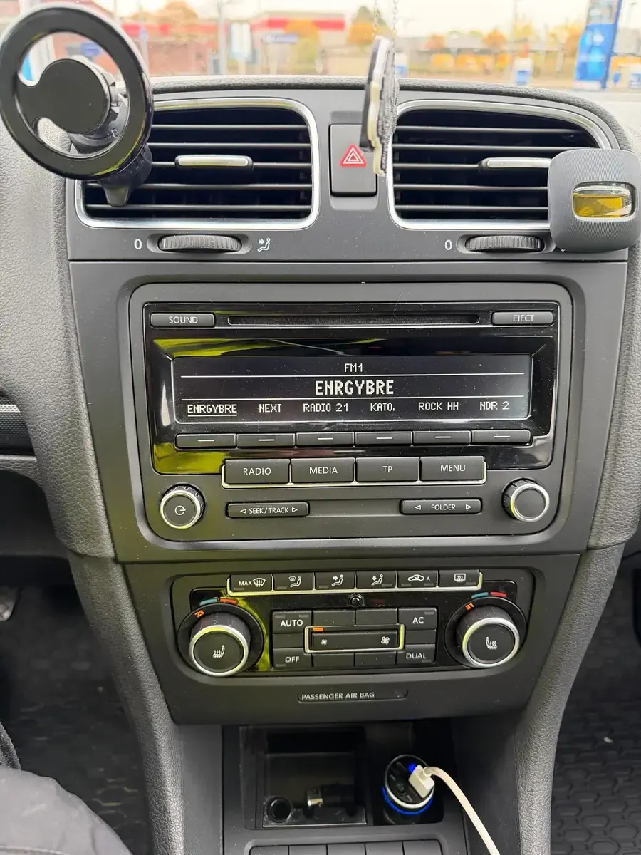 Gebraucht VW Golf VII 101 PS (74 kW) 2012 Schwarz Kombi