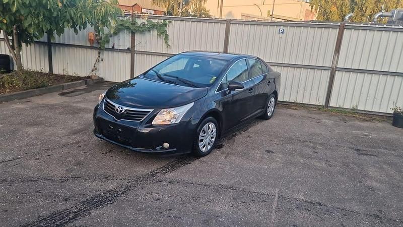 Schwarz Gebraucht 2010 Toyota Avensis Limousine | 4.999 € (Fairer Preis) - Bild 1/4