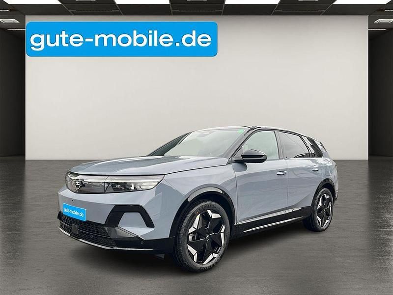 Grau Neu 2025 Opel Grandland Electric Ultimate SUV | 55.890 € (Teuer) - Bild 1/4