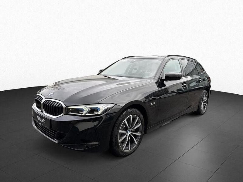 Gebraucht BMW 330e Comfort Edition 292 PS (214 kW) 2022 Bmw 330e touring aut. (schwarz) Kombi