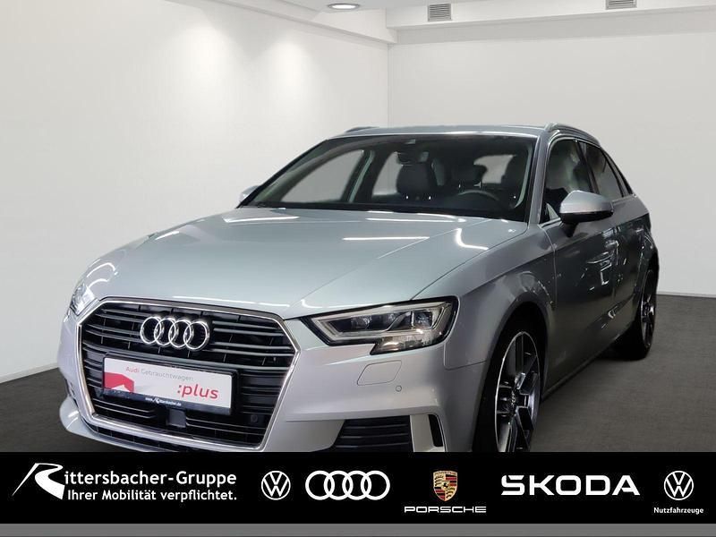 Florettsilber metallic Gebraucht 2019 Audi A3 Sport Limousine | 20.850 € (Guter Preis) - Bild 1/4