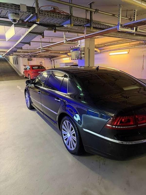 Second-hand VW Phaeton 239 CP (175 kW) 2013 Berlinǎ