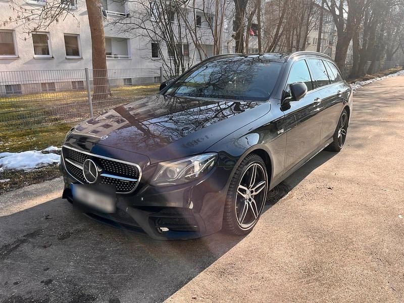 Schwarz Gebraucht 2017 Mercedes E43 AMG AMG Limousine | 27.900 € (Guter Preis) - Bild 1/4