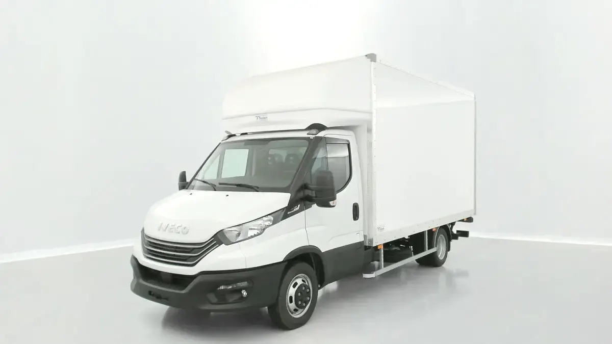 Neu Iveco Daily 175 PS (128 kW) 2025 Blanc Van