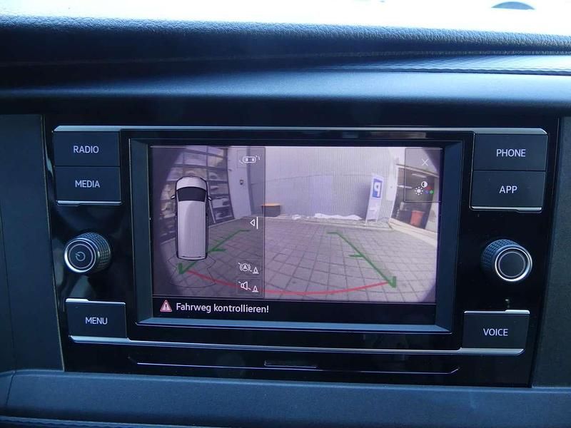 Gebraucht VW Transporter 204 PS (150 kW) 2024 Pure grey Van