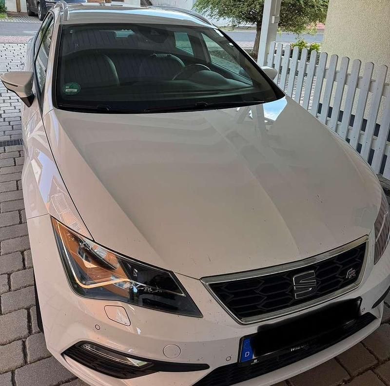 Weiß Gebraucht 2019 Seat Leon ST FR Kombi | 17.000 € (Guter Preis) - Bild 1/4