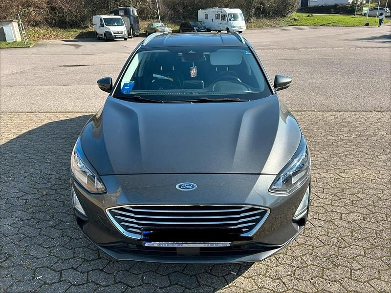 Gebraucht Ford Focus 125 PS (91 kW) 2021 Grau Kombi