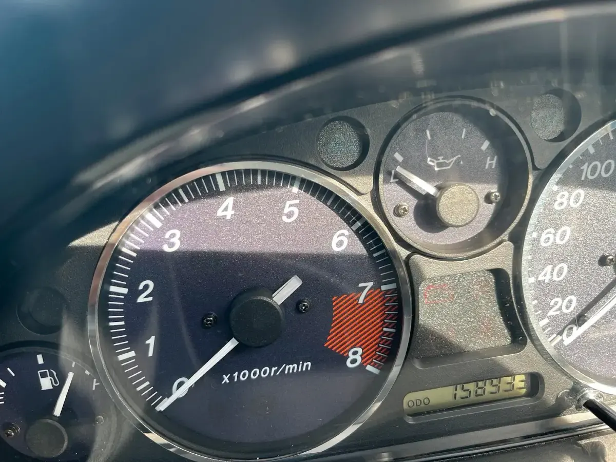 Second-hand Mazda MX5 120 CP (88 kW) 1998 Argintiu Cabrio