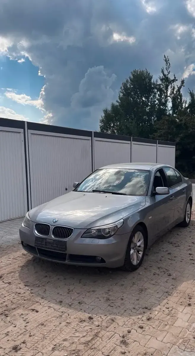 Gebraucht BMW 523 177 PS (130 kW) 2005 Limousine