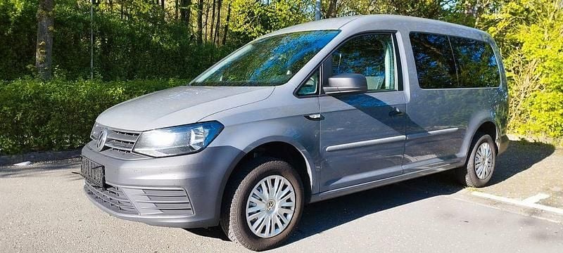 Usata VW Caddy 102 CV (75 kW) 2016 Grigio Monovolume