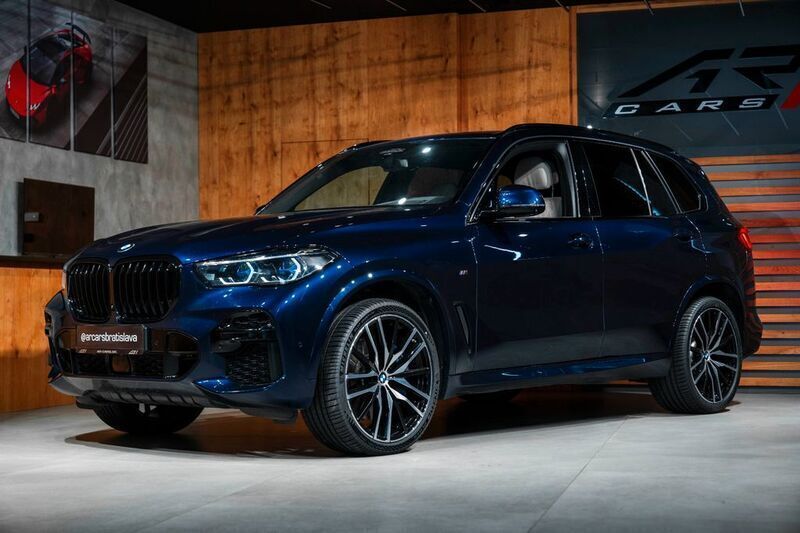 Blau Gebraucht 2021 BMW X5 M50 Performance SUV | 63.900 € (Etwas zu teuer) - Bild 1/4
