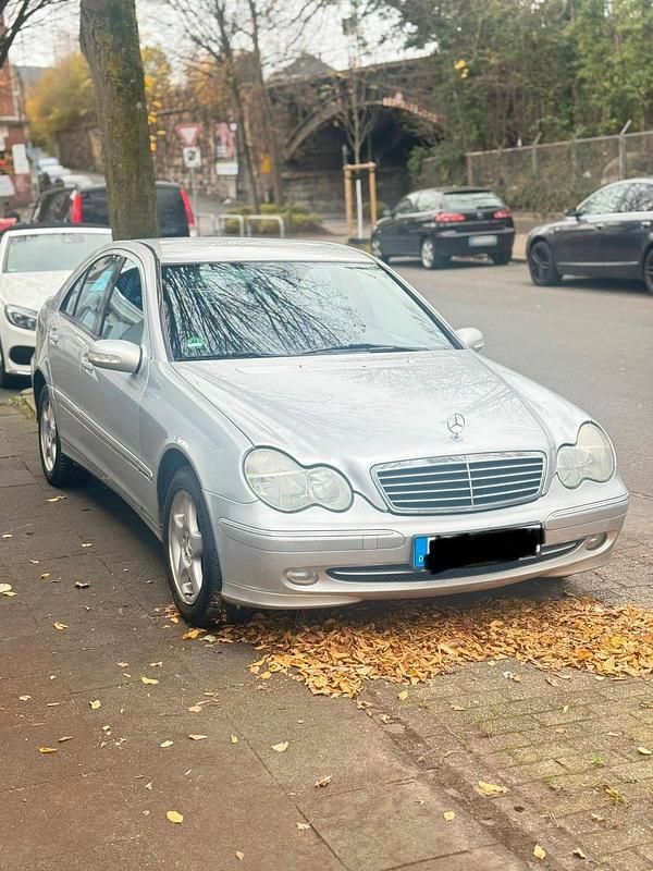Gebraucht Mercedes C180 2001 Silber Limousine