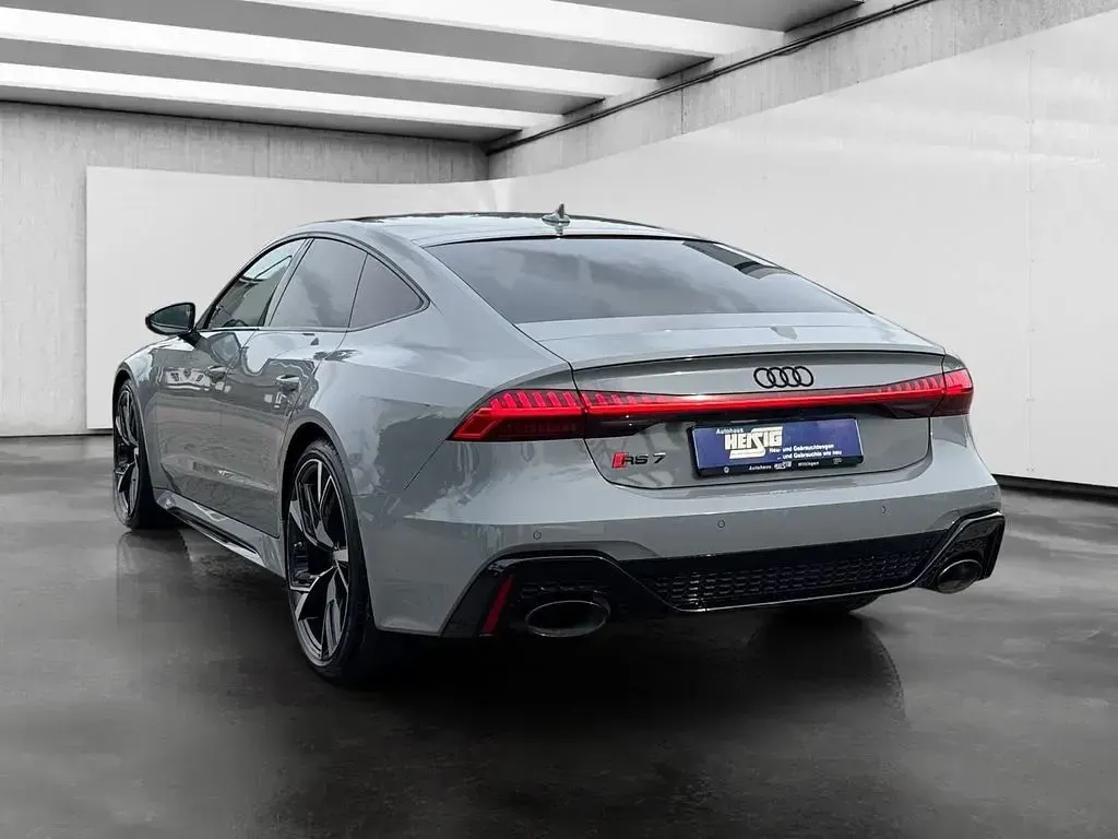 Gebraucht Audi RS7 Sportback Sport 600 PS (441 kW) 2023 Nardograu Kleinwagen