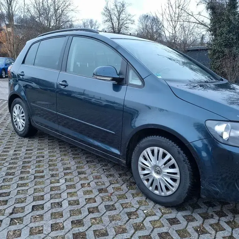 Gebraucht VW Golf Plus Team 105 PS (77 kW) 2010 Blau Van / Kleinbus