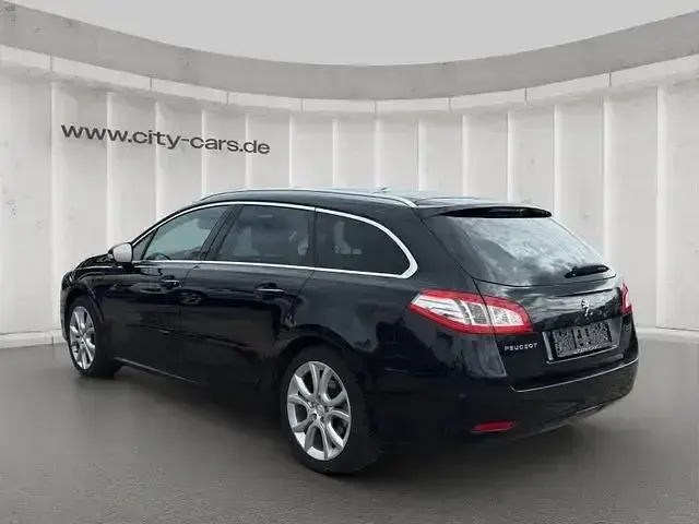 Gebraucht Peugeot 508 SW Allure 163 PS (119 kW) 2015 Noir perla nera Kombi
