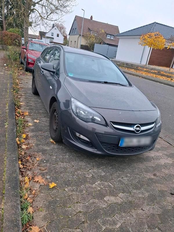 Grau Gebraucht 2015 Opel Astra Kombi | 4.500 € (Superpreis) - Bild 1/4