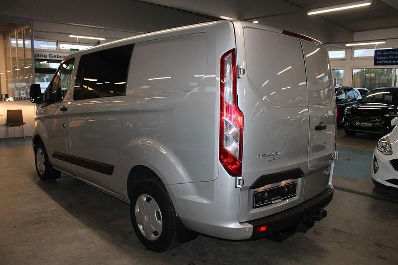 Gebraucht Ford Transit Custom Trend 105 PS (77 kW) 2019 Silber Limousine