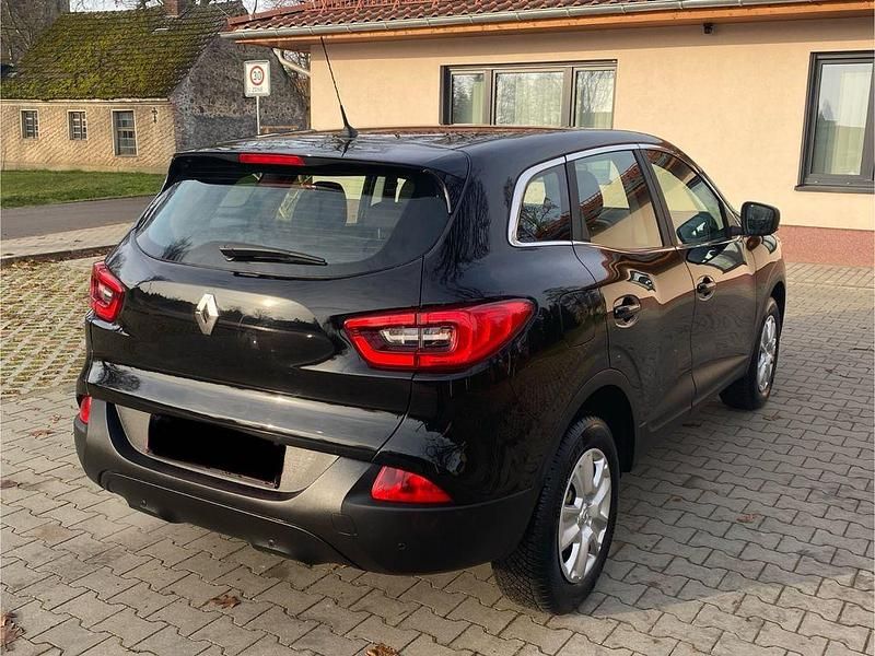 Gebraucht Renault Kadjar Life 131 PS (96 kW) 2017 Schwarz SUV