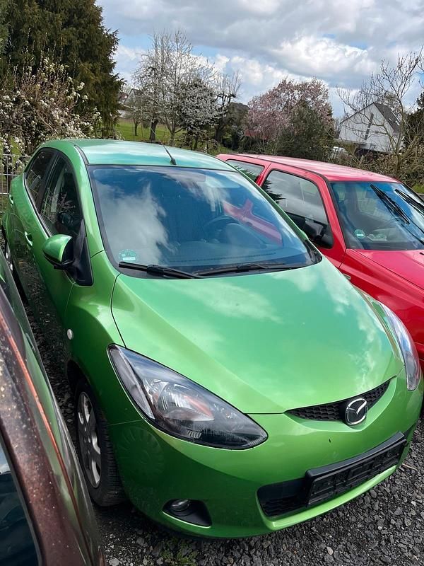 Gebraucht Mazda 2 103 PS (75 kW) 2007 Grün Kleinwagen