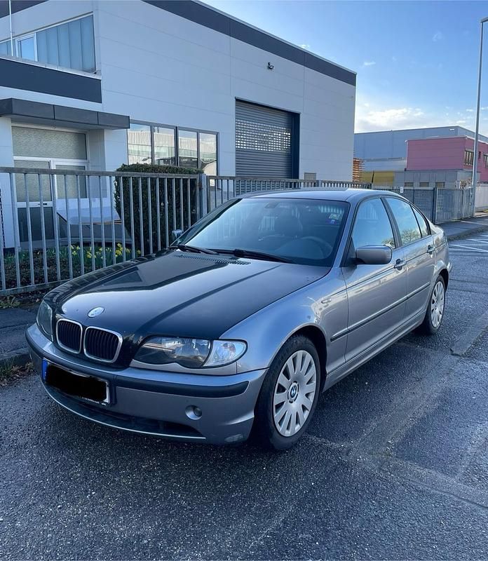 Gebraucht BMW 320 150 PS (110 kW) 2004 Limousine