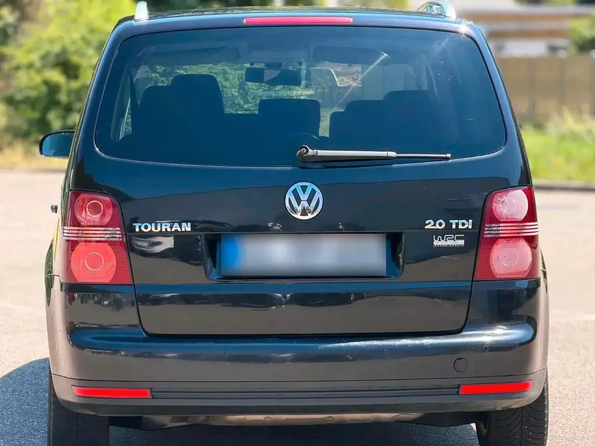 Gebraucht VW Touran 140 PS (102 kW) 2008 Schwarz Van / Kleinbus