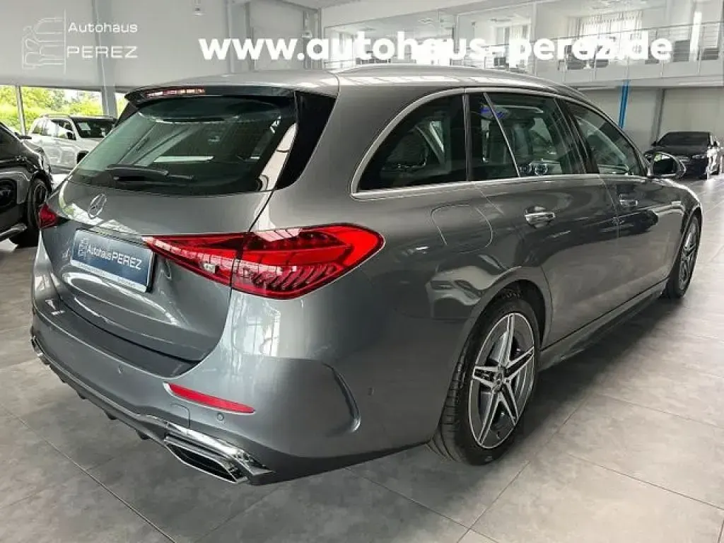 Gebraucht Mercedes 200 AMG 204 PS (150 kW) 2024 Selenitgrau (metallic) Kombi
