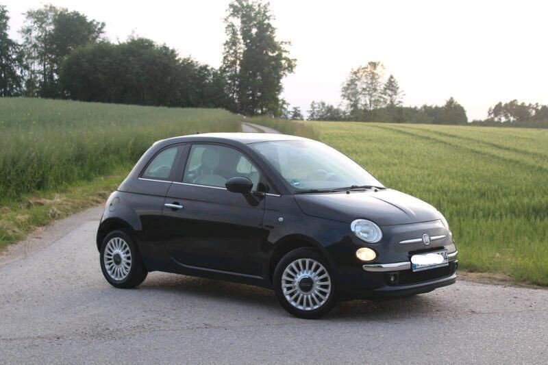 Blau Gebraucht 2010 Fiat 500 Lounge Kleinwagen | 4.350 € (Etwas zu teuer) - Bild 1/4