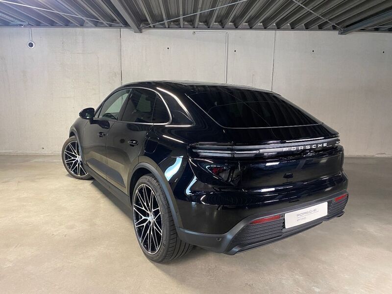 Gebraucht Porsche Macan 300 kW (408 PS) 2025 Schwarz SUV