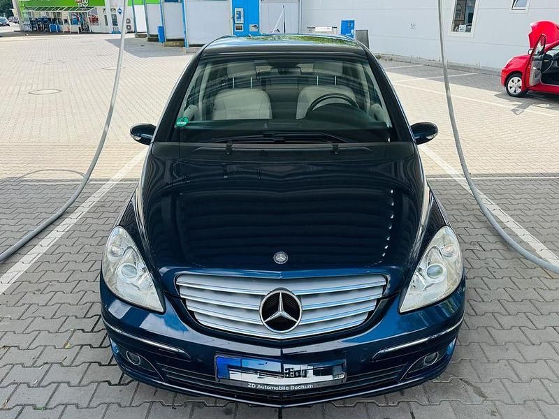 Blau Gebraucht 2005 Mercedes B170 Van / Kleinbus | 4.600 € (Fairer Preis) - Bild 1/4